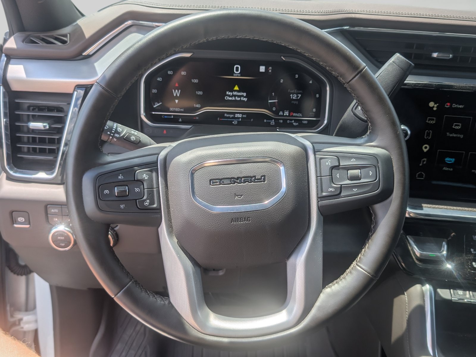 Used 2025 GMC Sierra 2500 Denali AWD/4WD image 22