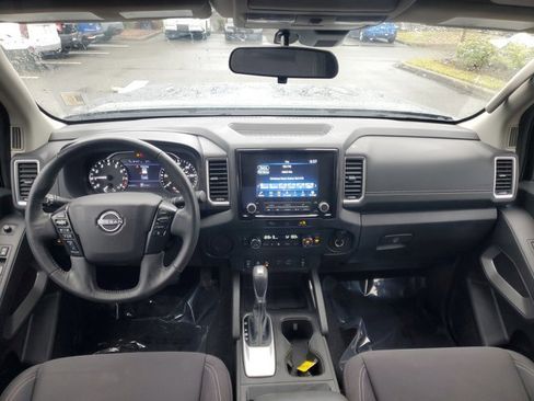 Used 2023 Nissan Frontier SV w/ SV Convenience Package image 9