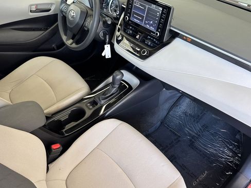 Certified 2022 Toyota Corolla LE w/ Carpet Mat Package (TMS) FWD image 14