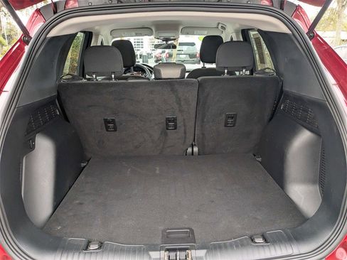 Used 2021 Ford Escape SE w/ SE Sport Appearance Package image 13