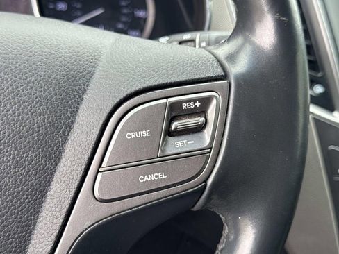 Used 2018 Hyundai Santa Fe Sport w/ 2.4L Tech Package 04 FWD image 9