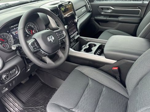 New 2026 RAM 1500 4x4 Crew Cab image 10