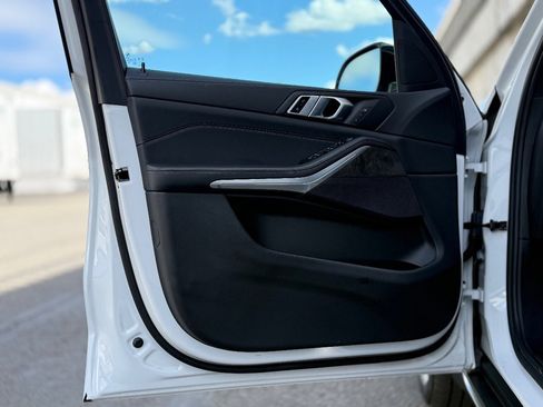 Used 2022 BMW X5 xDrive40i image 13