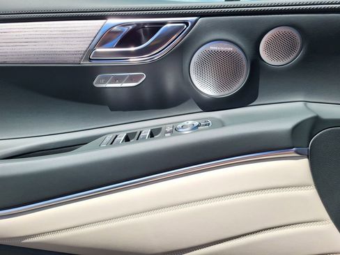 New 2026 Genesis GV80 3.5T Prestige image 8