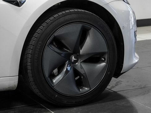 Used 2019 Tesla Model 3 Long Range RWD image 47
