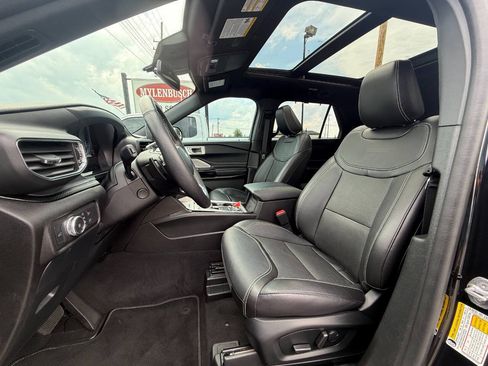 Used 2022 Ford Explorer ST w/ Equipment Group 401A AWD/4WD image 8