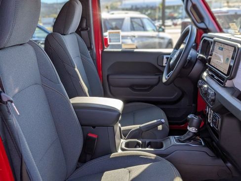 New 2026 Jeep Gladiator Sport image 20