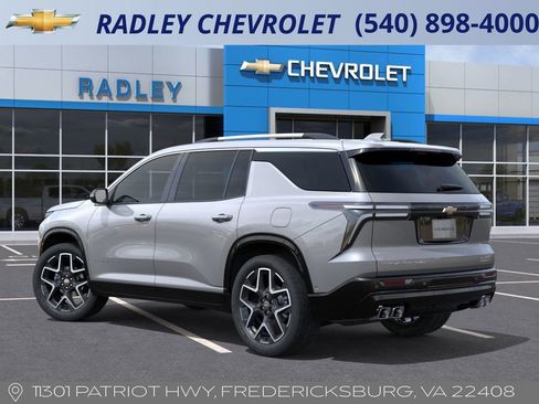 New 2026 Chevrolet Traverse High Country image 3