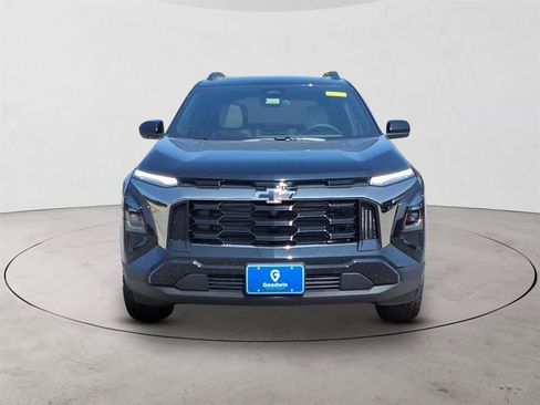 New 2026 Chevrolet Equinox ACTIV FWD image 2