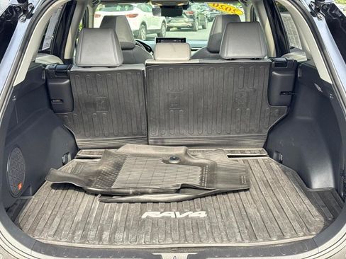 Certified 2020 Toyota RAV4 Limited AWD/4WD image 4