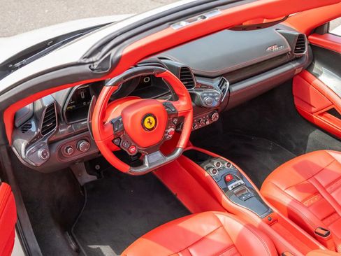 Used 2012 Ferrari 458 Spider RWD image 62