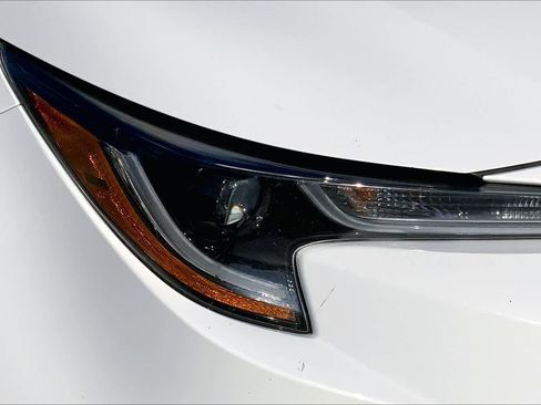 Used 2020 Toyota Corolla LE image 23