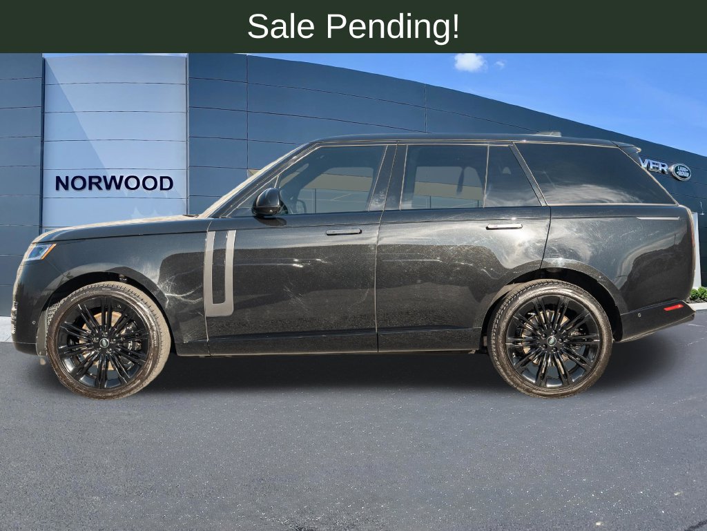 Used 2024 Land Rover Range Rover SE AWD/4WD image 8