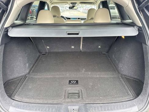 Used 2019 INFINITI QX50 Luxe w/ Navigation Package FWD image 10