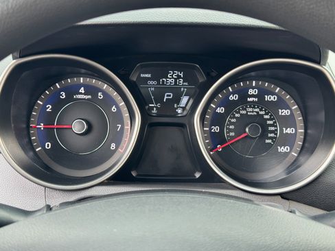 Used 2011 Hyundai Elantra GLS image 17