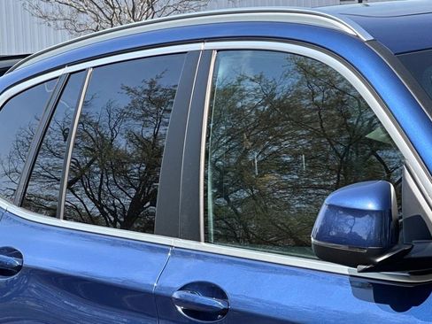 Used 2023 BMW X3 xDrive30i w/ Premium Package image 3