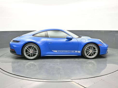 Certified 2025 Porsche 911 Carrera RWD image 20