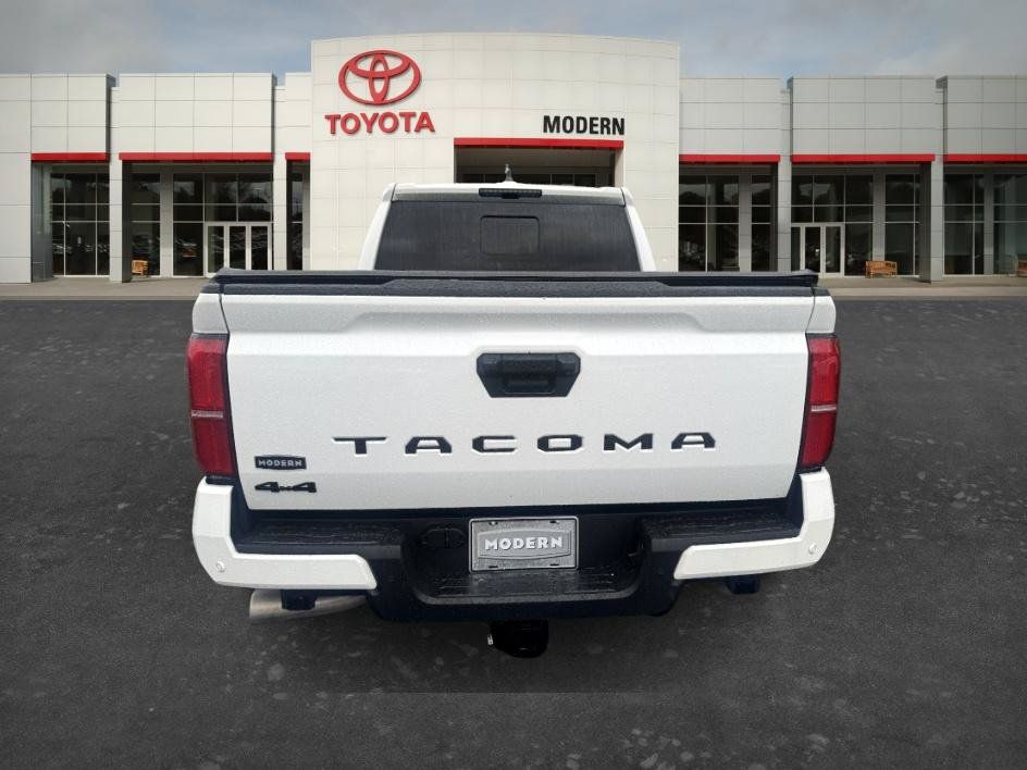Used 2024 Toyota Tacoma TRD Off-Road w/ TRD Off Road Upgrade Package AWD/4WD image 6