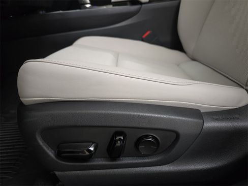 Certified 2025 Lexus UX 300h 300h Premium w/ Accessory Package (Z2) image 32