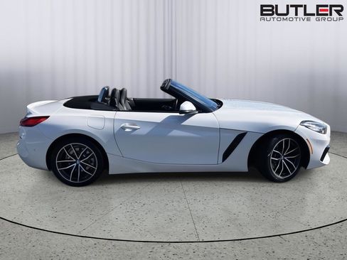 Used 2021 BMW Z4 sDrive30i RWD image 12