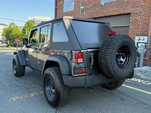 Used 2016 Jeep Wrangler Unlimited Sport AWD/4WD image 9