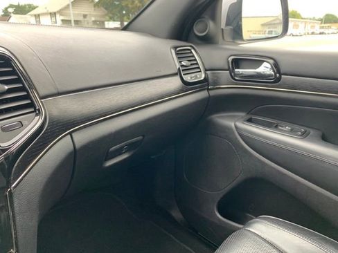 Used 2019 Jeep Grand Cherokee High Altitude AWD/4WD image 15