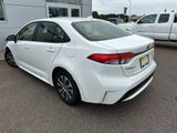 Used 2022 Toyota Corolla LE image 2