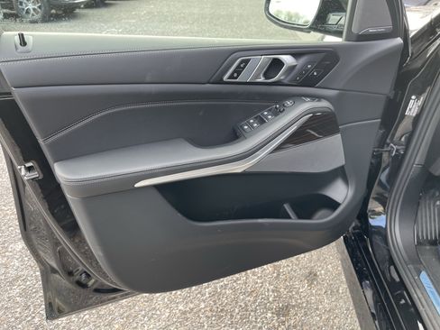 New 2026 BMW X5 xDrive40i w/ M Sport Package image 9