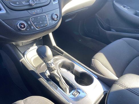 Used 2024 Chevrolet Malibu LT image 17