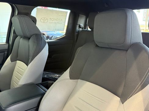 New 2025 Toyota Tacoma TRD Off-Road image 17