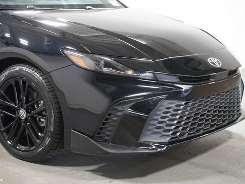 Certified 2025 Toyota Camry SE w/ Convenience Package image 4