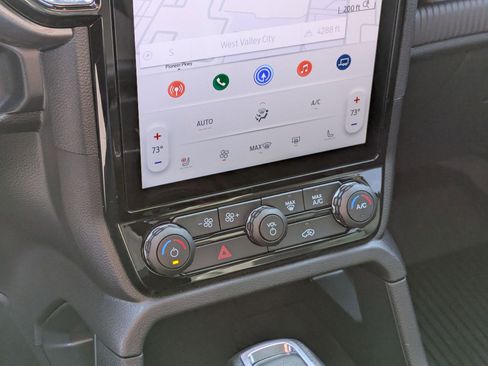 Used 2025 Ford Ranger Lariat w/ FX4 Off-Road Package image 23