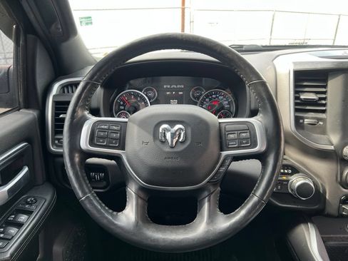 Used 2019 RAM 2500 Big Horn w/ Black Appearance Package AWD/4WD image 17
