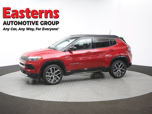 Used 2025 Jeep Compass Limited w/ Elite Group AWD/4WD image 58