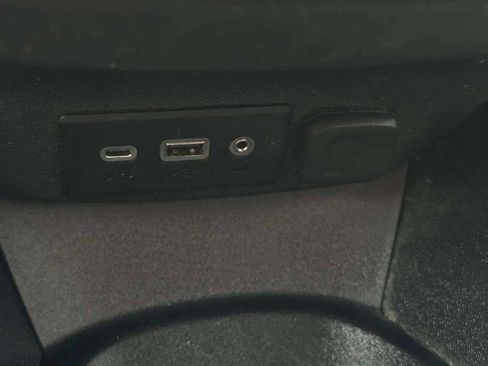 Used 2019 Chevrolet Malibu RS FWD image 13