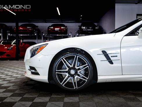 Used 2015 Mercedes-Benz SL 550 image 11
