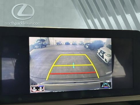 Certified 2022 Lexus GX 460 Premium w/ Premium Package AWD/4WD image 20