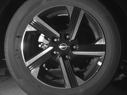 Used 2025 Nissan Sentra SV image 15