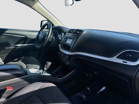 Used 2018 Dodge Journey SE FWD image 26