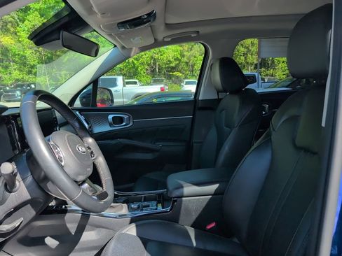 Used 2021 Kia Sorento SX image 5