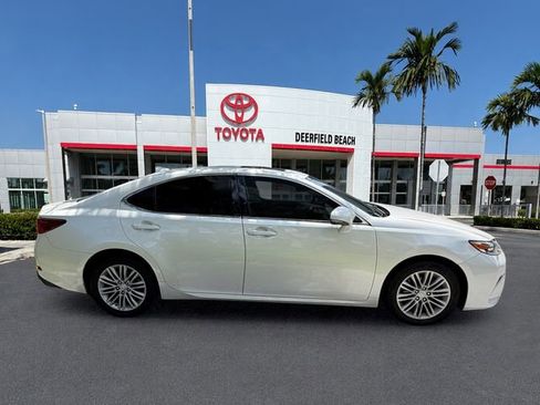Used 2017 Lexus ES 350 w/ Accessory Package FWD image 7
