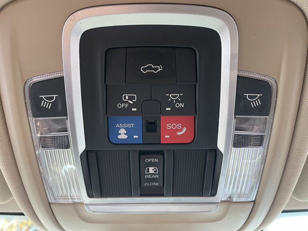 Used 2019 RAM 3500 Limited AWD/4WD image 34