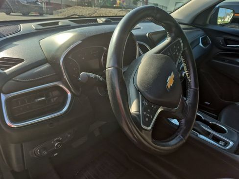 Used 2018 Chevrolet Equinox Premier AWD/4WD image 11
