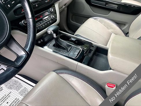 Used 2018 Kia Sedona EX FWD image 13