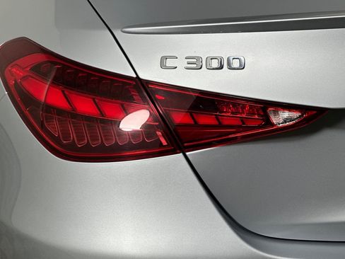 Used 2023 Mercedes-Benz C 300 Sedan image 25