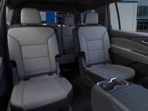 New 2026 Chevrolet Traverse LT w/ Enhanced Driving Package FWD image 17