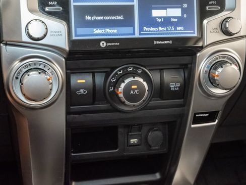Used 2024 Toyota 4Runner SR5 AWD/4WD image 18