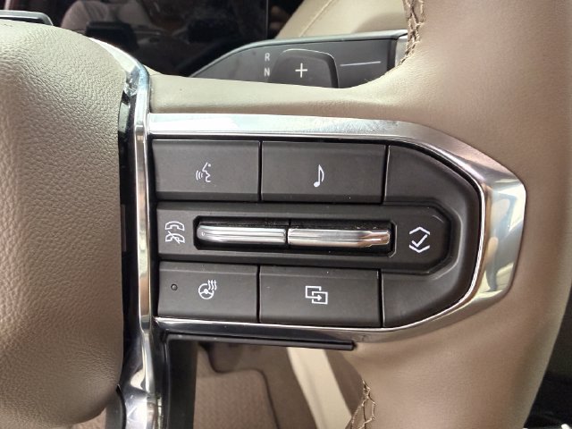 Used 2026 GMC Yukon XL Denali w/ Denali Reserve Package RWD image 13
