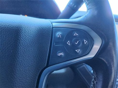 Used 2020 Chevrolet Suburban Premier image 15