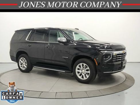 Used 2025 Chevrolet Tahoe Premier RWD image 1